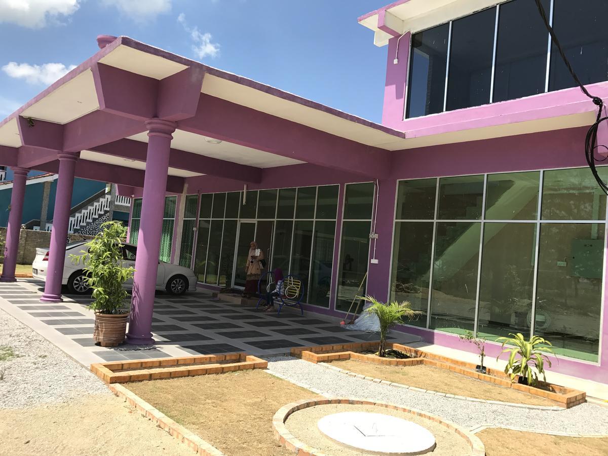 Paka Tamim Seaview Hotel Exterior photo