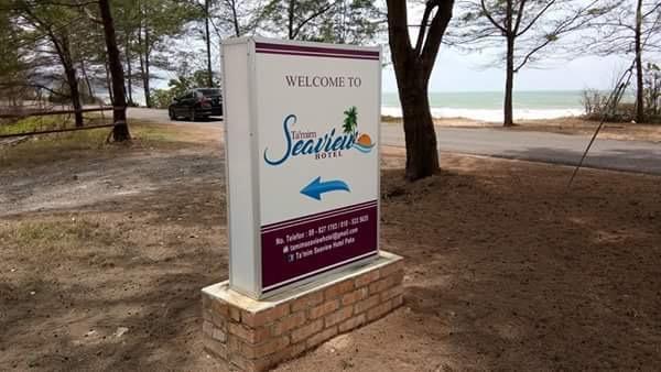 Paka Tamim Seaview Hotel Exterior photo